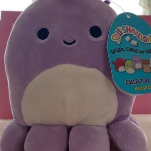 Violet 5” squishmallow